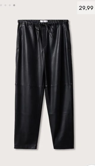Pantalón MANGO mujer polipiel negro tipo jogger de segunda mano por 15 EUR  en Zaragoza en WALLAPOP