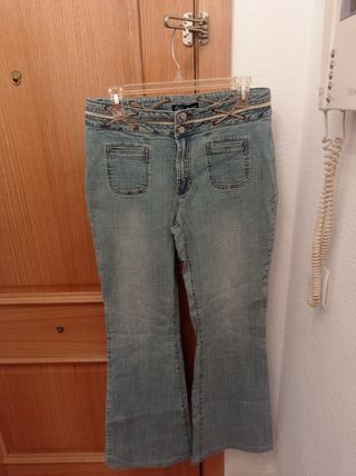 Pantalón bandolli jeans talla 44 de segunda mano por 5 EUR en Seseña en  WALLAPOP