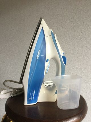 Plancha ufesa de segunda mano por 10 EUR en Galdakao en WALLAPOP