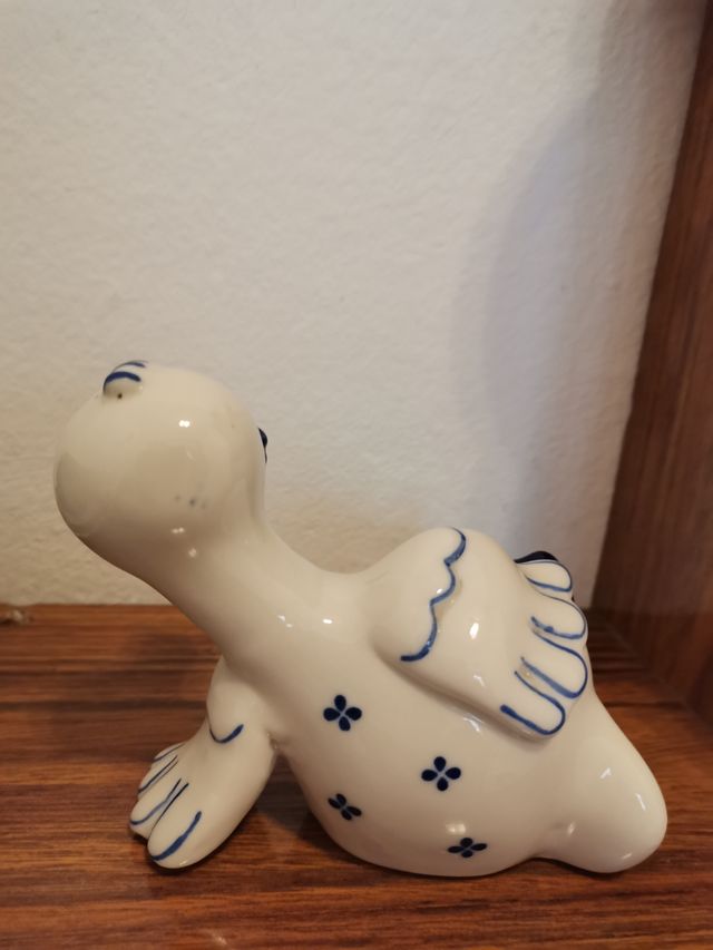 Figurita porcelana pato divertida