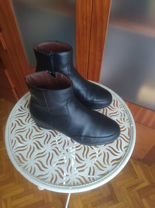 Botines de piel PITILLOS de segunda mano por 10 EUR en Madrid en WALLAPOP