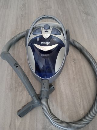 Aspiradora Ufesa 700w de segunda mano por 12 EUR en Chinchilla de  Monte-Aragón en WALLAPOP