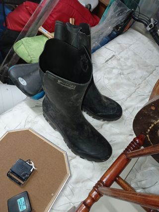 Botas agua Solognac de segunda mano por 10 EUR en Alcalá de Guadaíra en  WALLAPOP