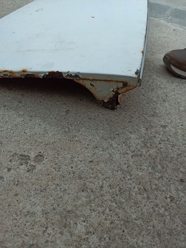 Seat 124 Sport 1600-Capot trasero y moldura