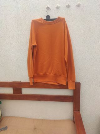 Sudadera talla 36\\/38 primark de segunda mano por 1 EUR en Roquetas de Mar  en WALLAPOP