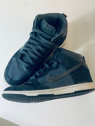 Tenis NIKE de segunda mano por 110 EUR en Santa Cruz de Tenerife en WALLAPOP