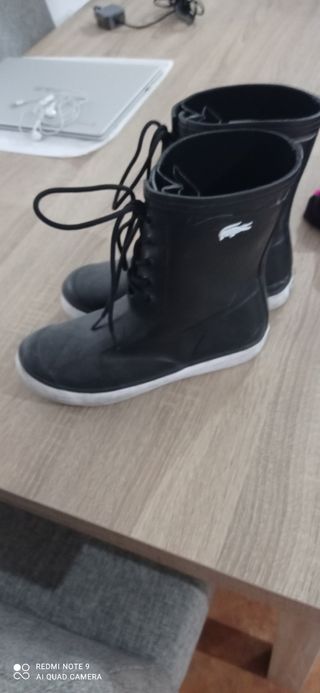 Botas de agua Lacoste de segunda mano por 15 EUR en Estepona en WALLAPOP