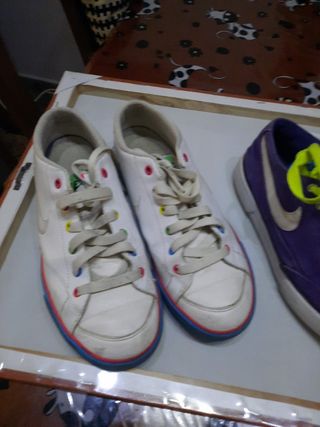 2x1 ZAPATILLAS NIKE ORIGINALES de segunda mano por 10 EUR en Almassera en  WALLAPOP