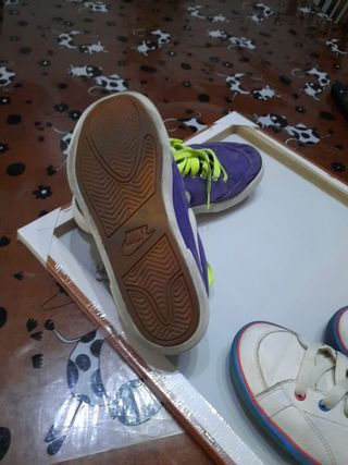 2x1 ZAPATILLAS NIKE ORIGINALES de segunda mano por 10 EUR en Almassera en  WALLAPOP