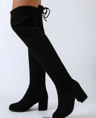 Botas altas tacón grueso de segunda mano por 20 EUR en Palencia en WALLAPOP