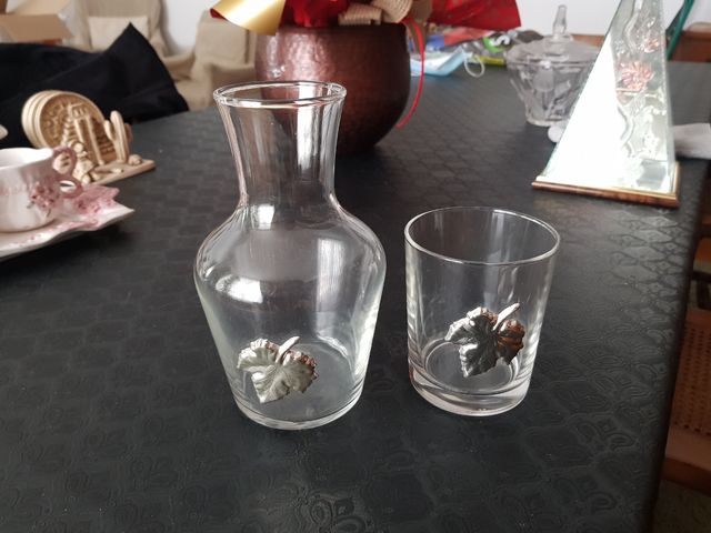 Jarrón y vaso de cristal 
