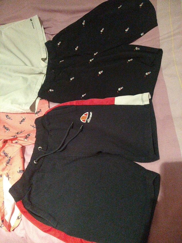 Pantalónes cortos y bañadores