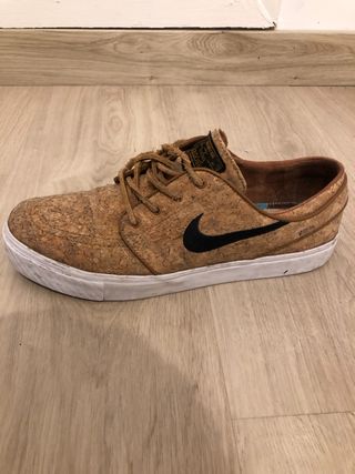 Zapatillas Nike sb de corcho edición limitada de segunda mano por 250 EUR  en Madrid en WALLAPOP
