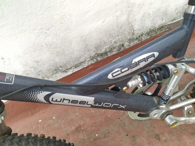 SE VENDE BICICLETA DE MONTAÑA PEQUEÑA COBRA