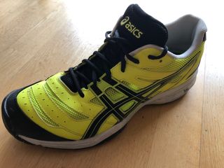 Zapatillas Asics Padel de segunda mano por 40 EUR en Villanueva de la  Cañada en WALLAPOP