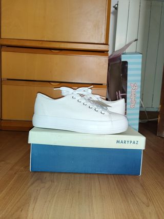 NUEVAS ZAPATILLAS MARYPAZ PLATAFORMA de segunda mano por 5 EUR en Valencia  en WALLAPOP