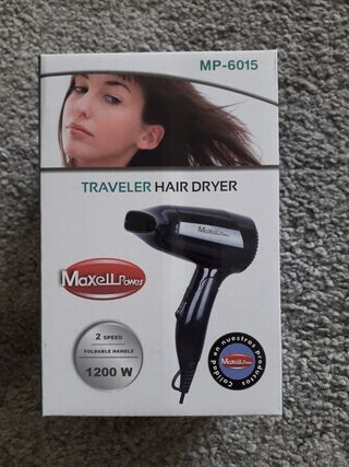 Secador de pelo de viaje de segunda mano por 15 EUR en Sitges en WALLAPOP