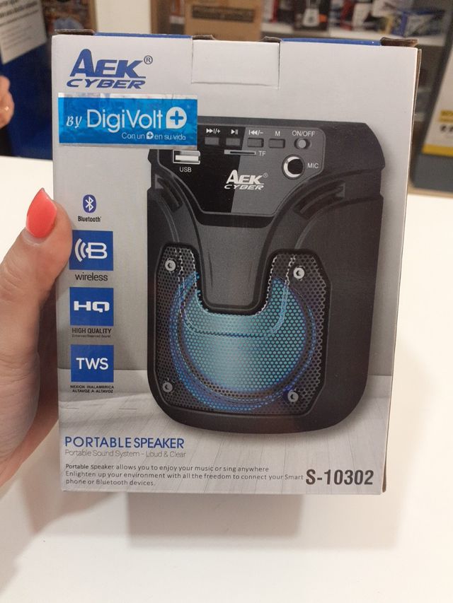 ALTAVOZ TWS INALAMBRICO SIN ESTRENAR