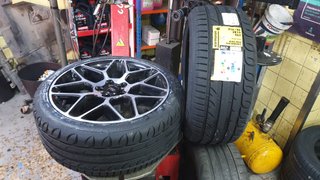 NEUMÁTICOS 235/40ZR19 KORMORAN HECHOS POR MICHELIN
