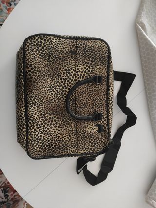 Bolso para portátil de MISAKO de segunda mano por 10 EUR en Madrid en  WALLAPOP