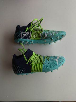 Botas fútbol PUMA Talla 44 de segunda mano por 70 EUR en Caldes d\\'Estrac  en WALLAPOP