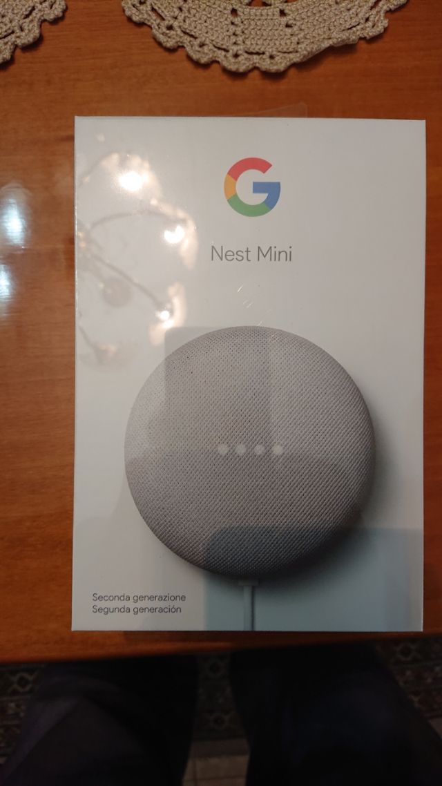 Altoparlante Google Nest Mini seconda generazione