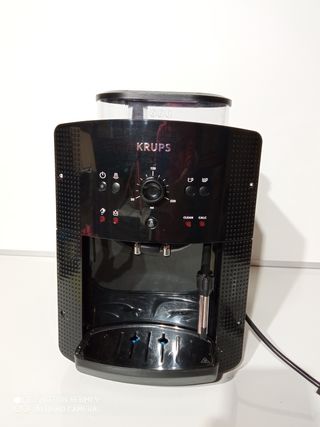 Cafetera Krups Roma EA810870. 6A8271I3-GMA de segunda mano por 110 EUR en  Barcelona en WALLAPOP