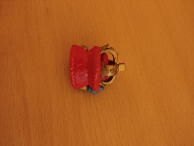 Figura Superthings Dorado Serie 9 Royal Justice