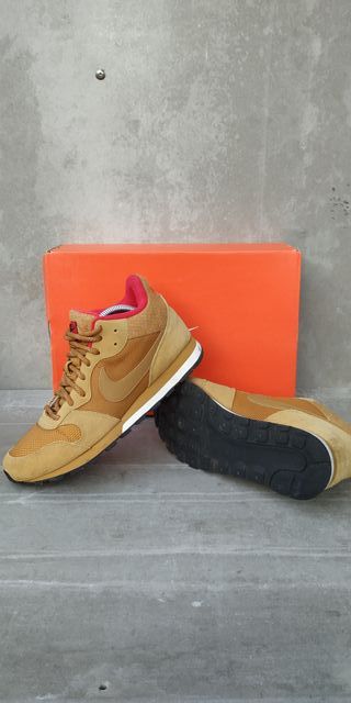 Nike Nike Md Runner 2 Eng Mesh Camel | platanitos.com