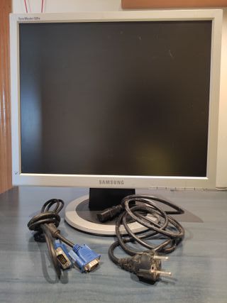 Pantalla Samsung 920N GH19LS 19\\' de segunda mano por 19,99 EUR en  Barcelona en WALLAPOP