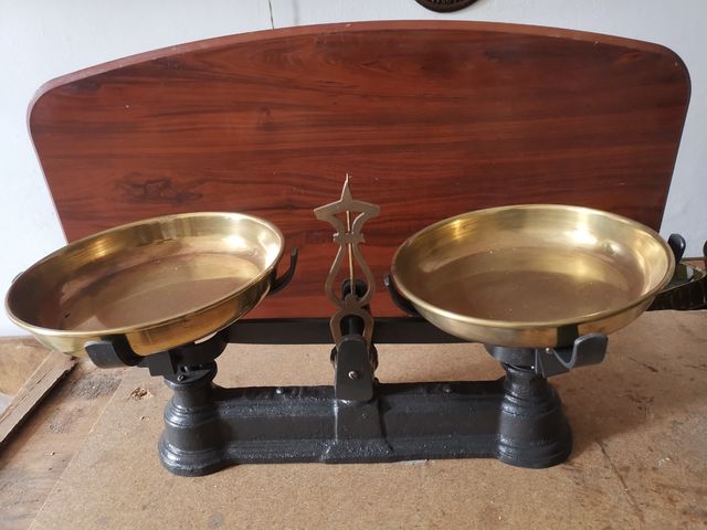 balanza o peso restaurado