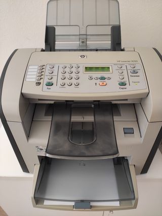 Impresora multifuncional HP LaserJet 3050 de segunda mano por 60 EUR en  Sant Feliu de Llobregat en WALLAPOP