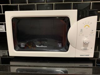 Horno-microondas Moulinex ultimys duo de segunda mano por 50 EUR en Córdoba  en WALLAPOP