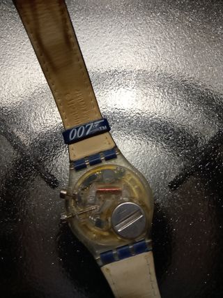 Swatch 007 de segunda mano por 49 EUR en Premià de Mar en WALLAPOP