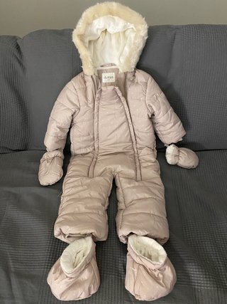 Buzo bebé sin usar Corte Inglés de segunda mano por 25 EUR en Madrid en  WALLAPOP