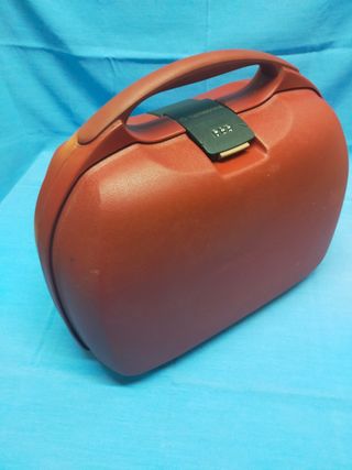 Neceser samsonite rígido de segunda mano por 15 EUR en Cerdanyola del  Vallès en WALLAPOP