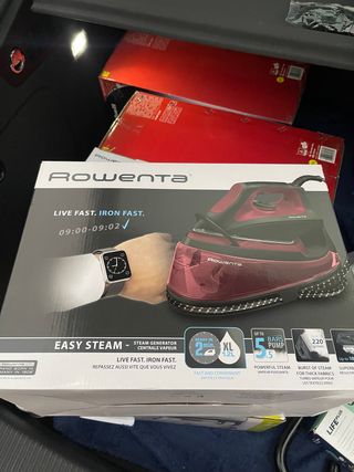 Centro de planchado - Rowenta VR7049 Easy Steam de segunda mano por 70 EUR  en Parla en WALLAPOP