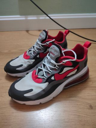 Zapatillas Nike Air70 React 42 de segunda mano por 50 EUR en Majadahonda en  WALLAPOP