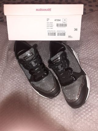 Botines 36 de segunda mano por 14 EUR en Sevilla en WALLAPOP