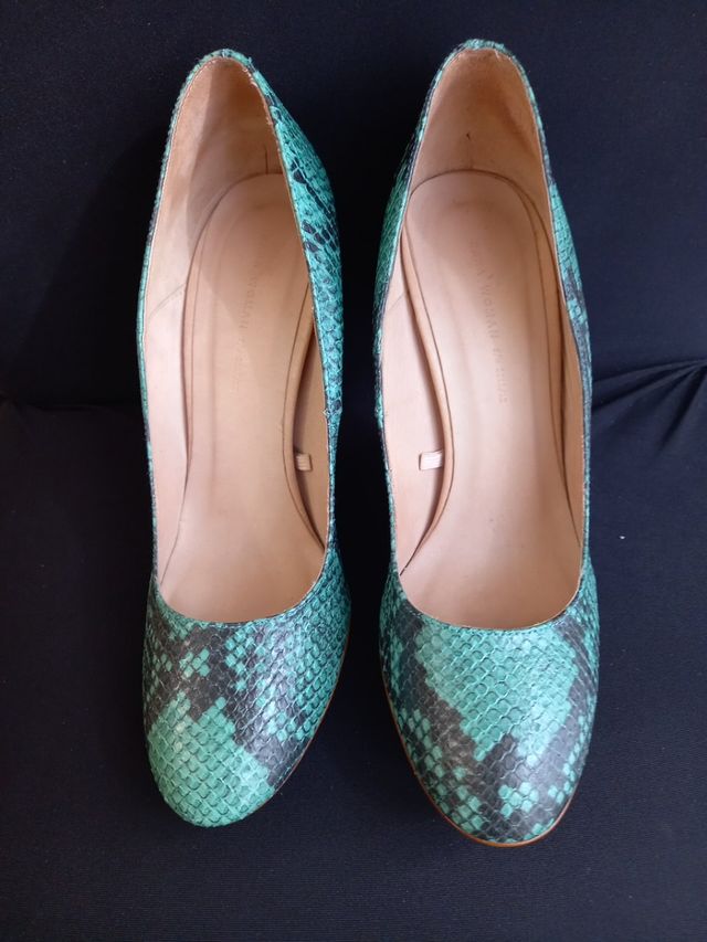 Décolleté verde effetto rettile