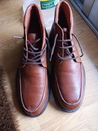 Botines Trotters de segunda mano por 25 EUR en Madrid en WALLAPOP