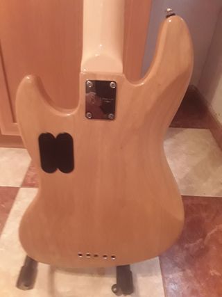 BAJO SIRE MARCUS MILLER V7 5 CUERDAS de segunda mano por 380 EUR en Parla  en WALLAPOP