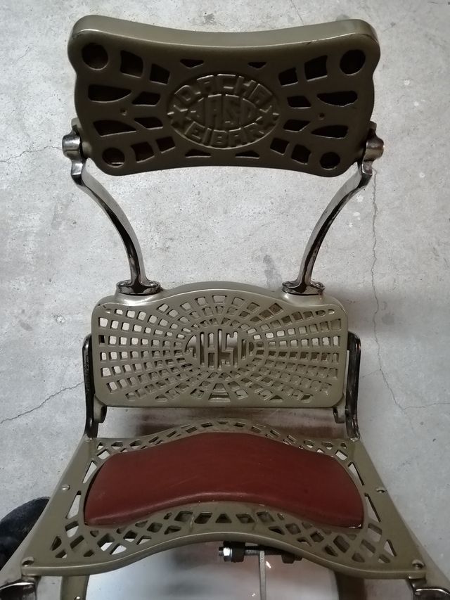 Sillon de barberia jaso antiguo.