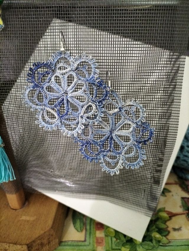 orecchino grande Toni azzurro