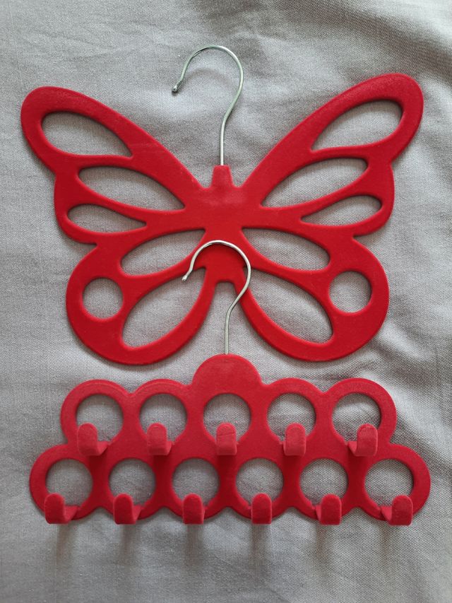 Percha para pañuelos y percha para cinturones