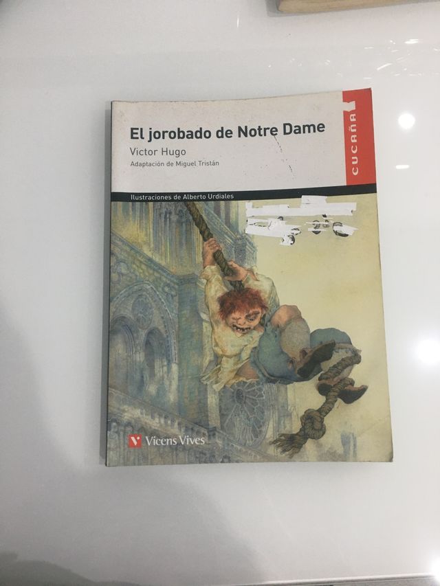 El jorobado de Notre dame . Victor Hugo