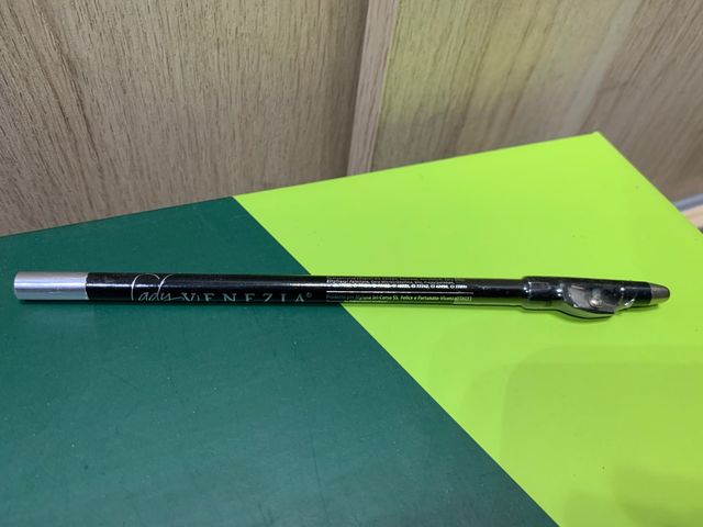 Matita occhi e labbra 