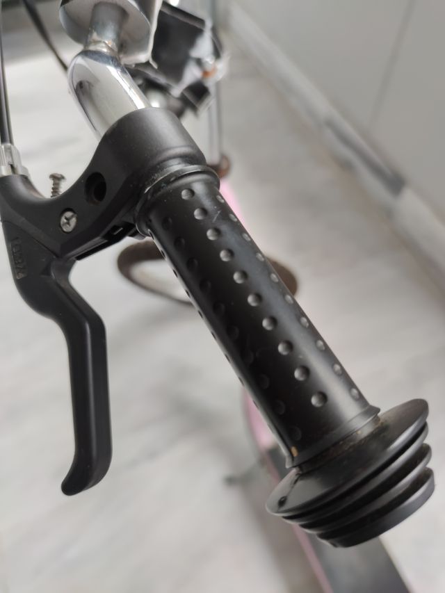 patinete cross. Se envía por Correos sin problema