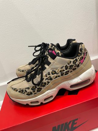 Nike Air Max 95 leopardo de segunda mano por 160 EUR en Madrid en WALLAPOP