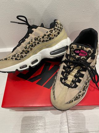 Nike Air Max 95 leopardo de segunda mano por 160 EUR en Madrid en WALLAPOP